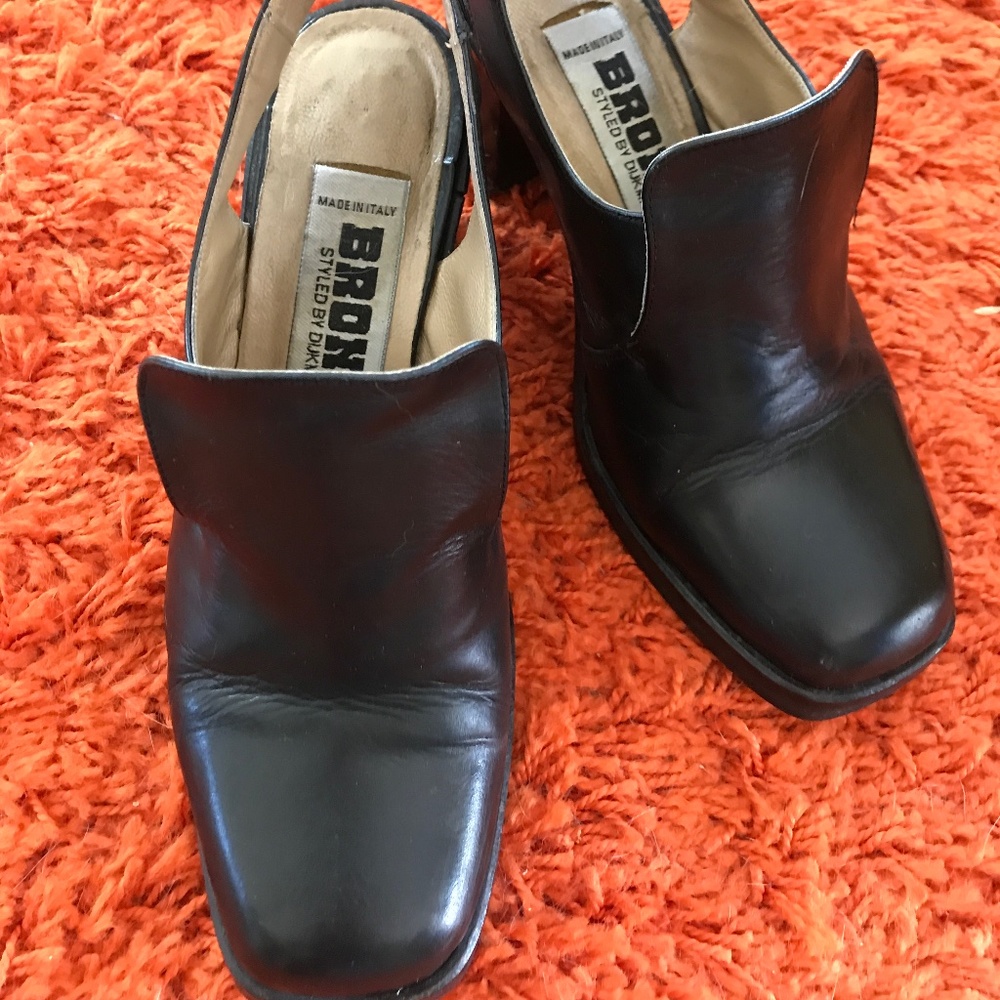 Vintage Bronx Closed Toe Heel Black Size 6.5